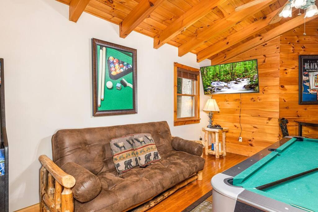 Pigeonforge Cabin Game Roomdog Friendlyhot Tub Pigeon Forge Kültér fotó