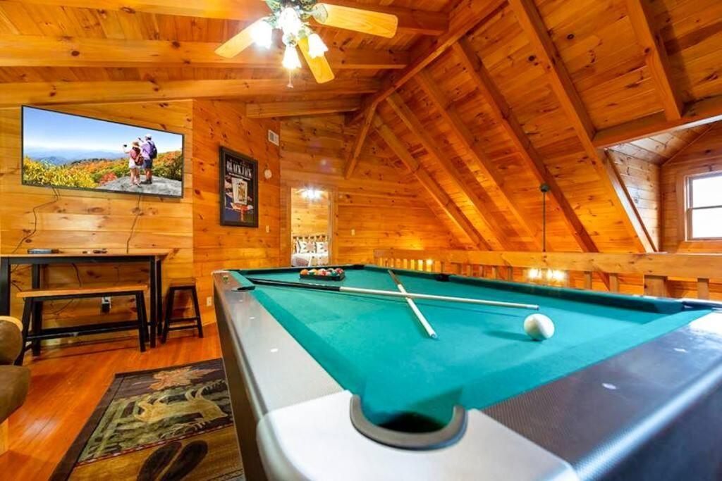 Pigeonforge Cabin Game Roomdog Friendlyhot Tub Pigeon Forge Kültér fotó
